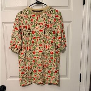 Ecko Unlimited Beige Tee with Red & Green Graphic Print